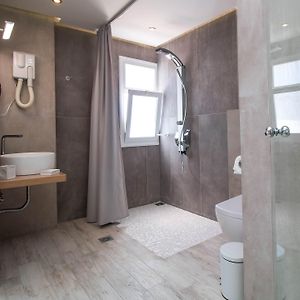 Luxury Triple Room